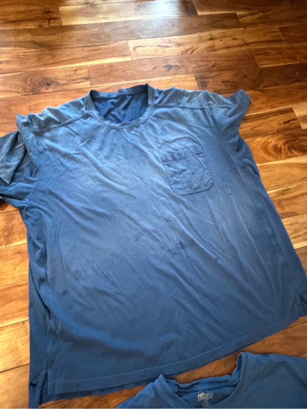 Lot of 4 Duluth Trading work t-shirts 2XL - Picture 5 of 7